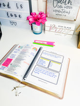 Load image into Gallery viewer, Splash Bible Chapter Study Journal A5 Size
